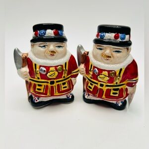 Vintage Toby style salt n pepper shakers ceremonial tower guards of London.